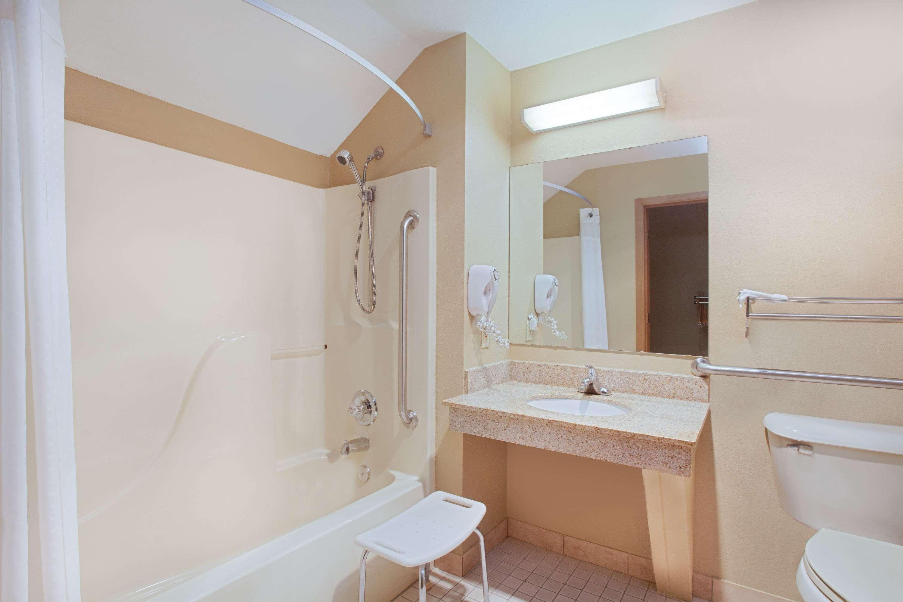 Super 8 By Wyndham 2*