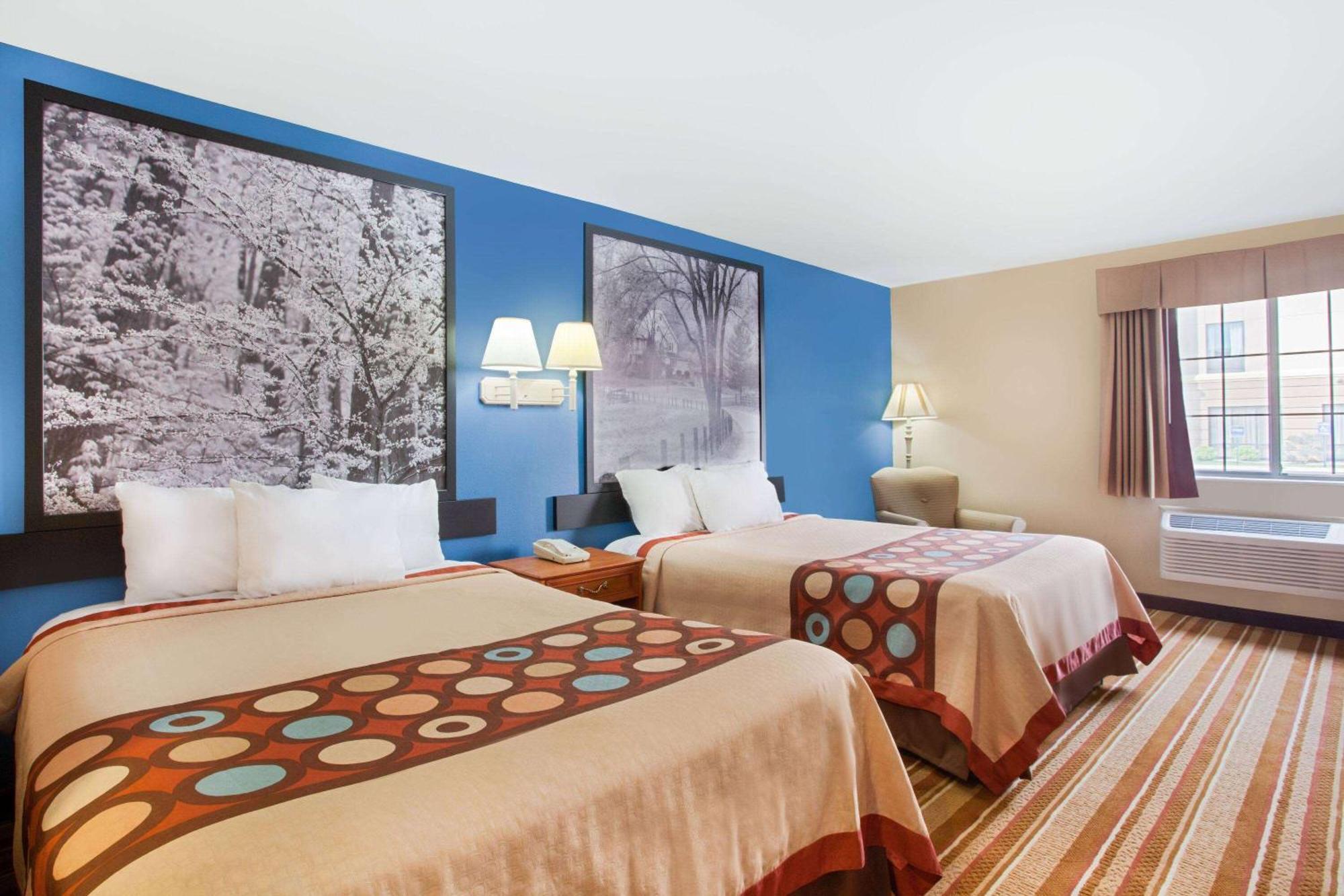 Hotel Super 8 By Wyndham 2*